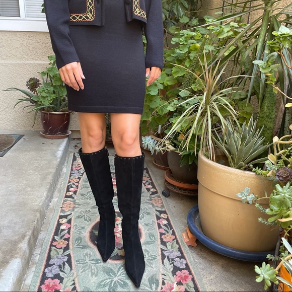 Versace Black Heeled Boots with Colorful Embroidery - Picture 2 of 16